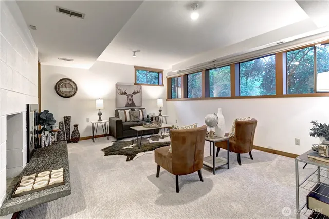 $2,399,850 | 9901 Northeast 32nd Street, Bellevue, WA 98004