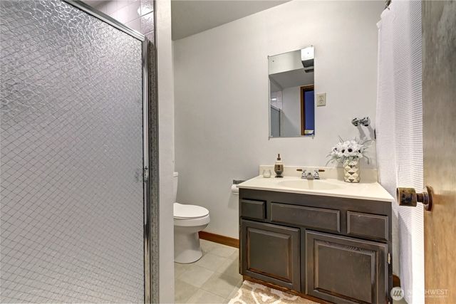 $2,399,850 | 9901 Northeast 32nd Street, Bellevue, WA 98004