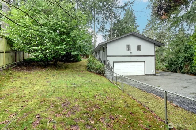 $2,399,850 | 9901 Northeast 32nd Street, Bellevue, WA 98004