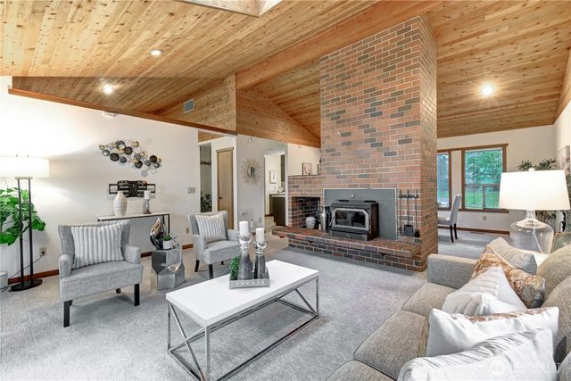 $2,399,850 | 9901 Northeast 32nd Street, Bellevue, WA 98004