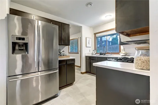 $2,399,850 | 9901 Northeast 32nd Street, Bellevue, WA 98004