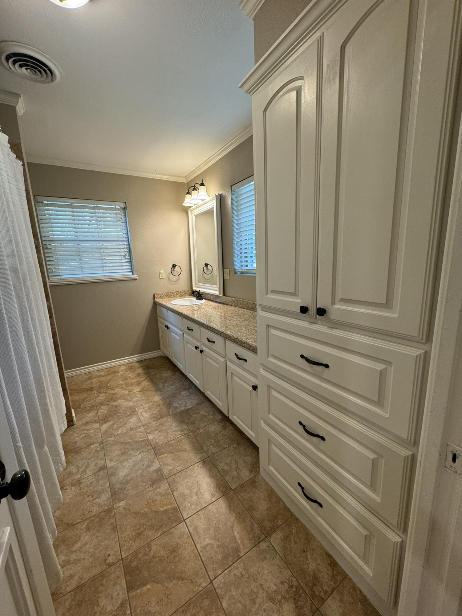 1408 Amarillo Plainview, TX 79072 - Photo 27 of 33 IMG_3291