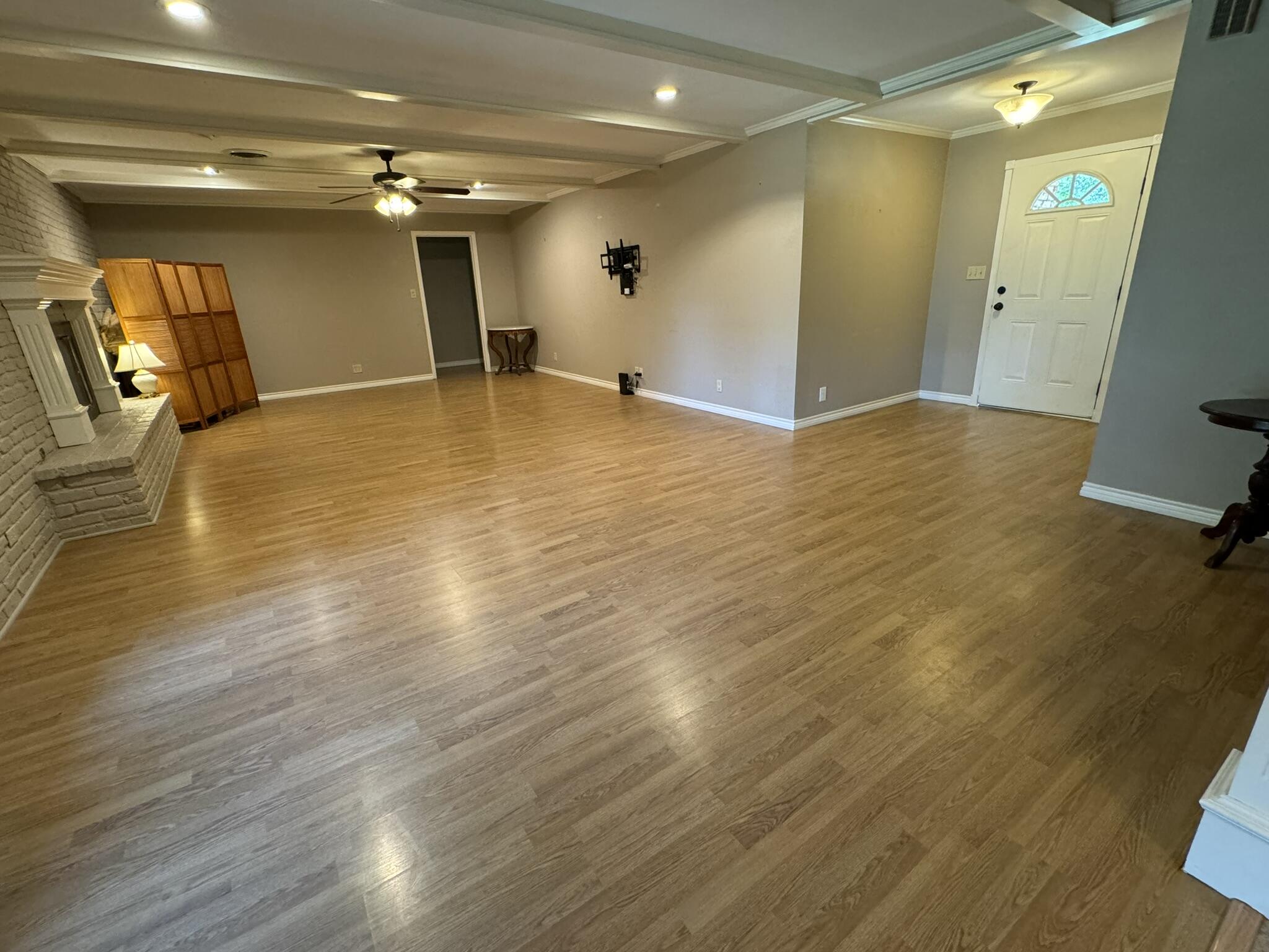 1408 Amarillo Plainview, TX 79072 - Photo 8 of 33 IMG_3330