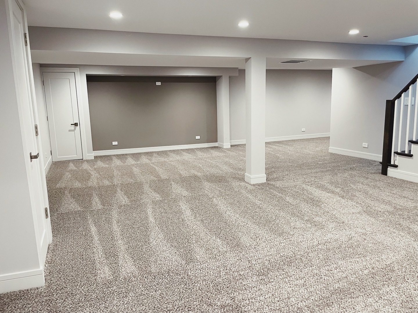 1017 Dell Road Northbrook, IL 60062 - Photo 45 of 52 a view of empty room