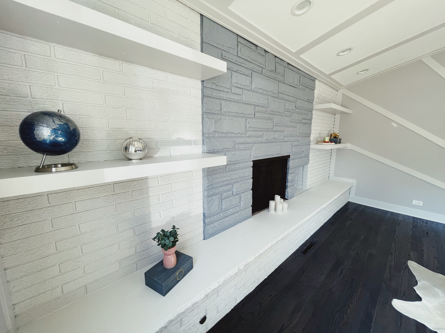 1017 Dell Road Northbrook, IL 60062 - Photo 7 of 52 a bathroom with a sink and a mirror