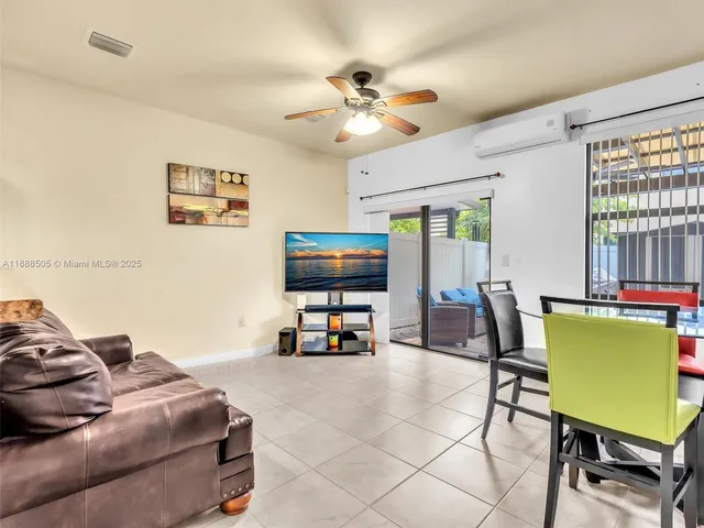 $2,975 | 8926 West 35th Court, Hialeah, FL 33018