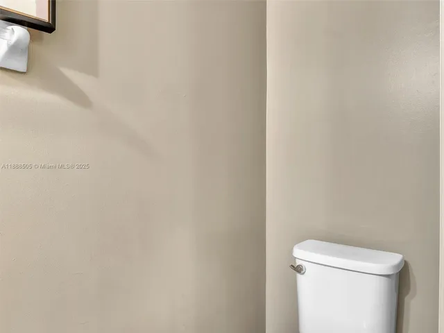 $2,975 | 8926 West 35th Court, Hialeah, FL 33018