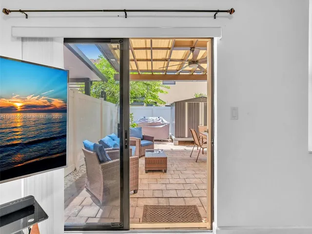 $2,975 | 8926 West 35th Court, Hialeah, FL 33018