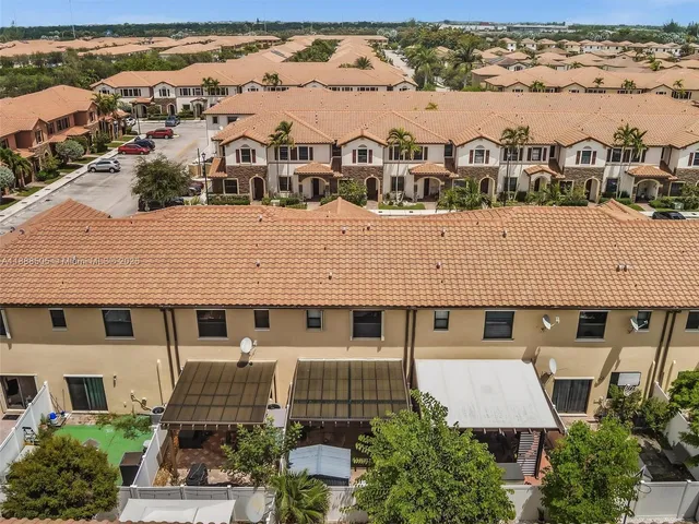 $2,975 | 8926 West 35th Court, Hialeah, FL 33018