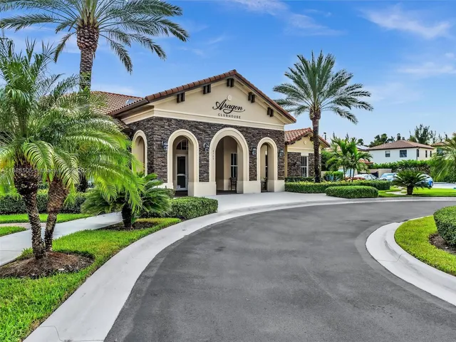 $2,975 | 8926 West 35th Court, Hialeah, FL 33018