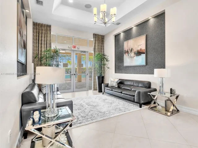 $2,975 | 8926 West 35th Court, Hialeah, FL 33018