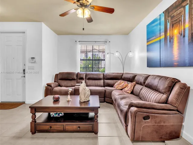 $2,975 | 8926 West 35th Court, Hialeah, FL 33018