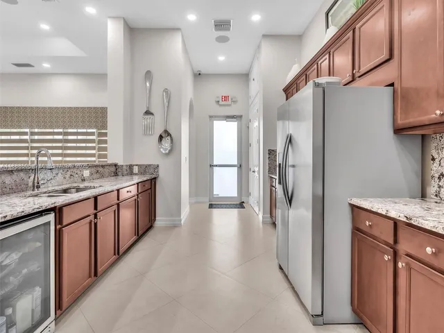 $2,975 | 8926 West 35th Court, Hialeah, FL 33018