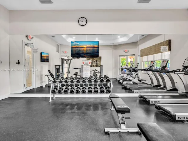 $2,975 | 8926 West 35th Court, Hialeah, FL 33018