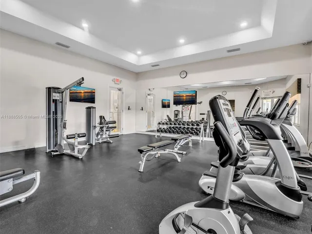 $2,975 | 8926 West 35th Court, Hialeah, FL 33018