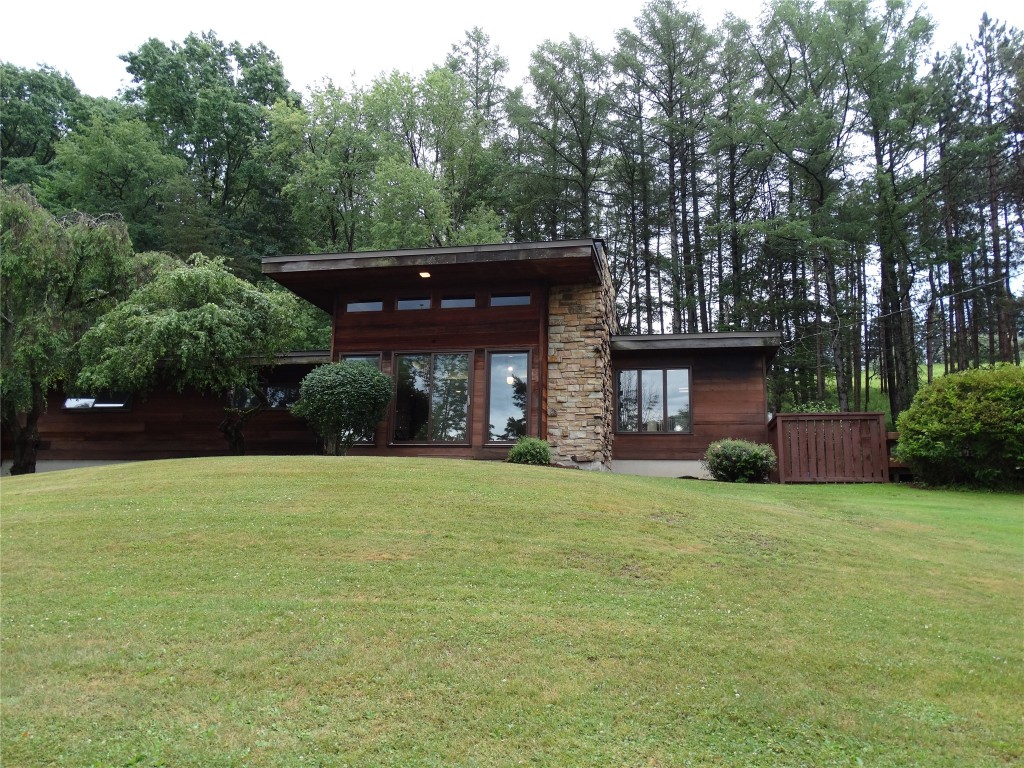 483 Jones Road Vestal, NY 13850 - Photo 1 of 42 Gallery Image 1