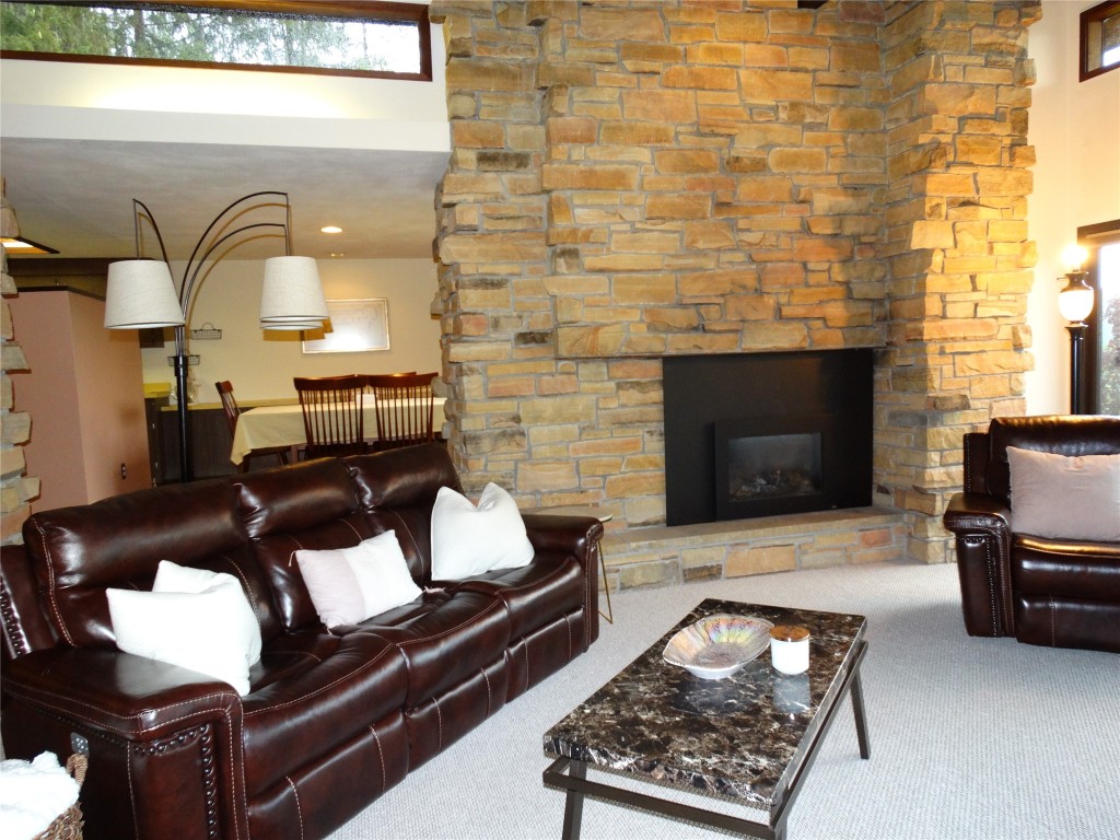 483 Jones Road Vestal, NY 13850 - Photo 3 of 42 Gallery Image 3