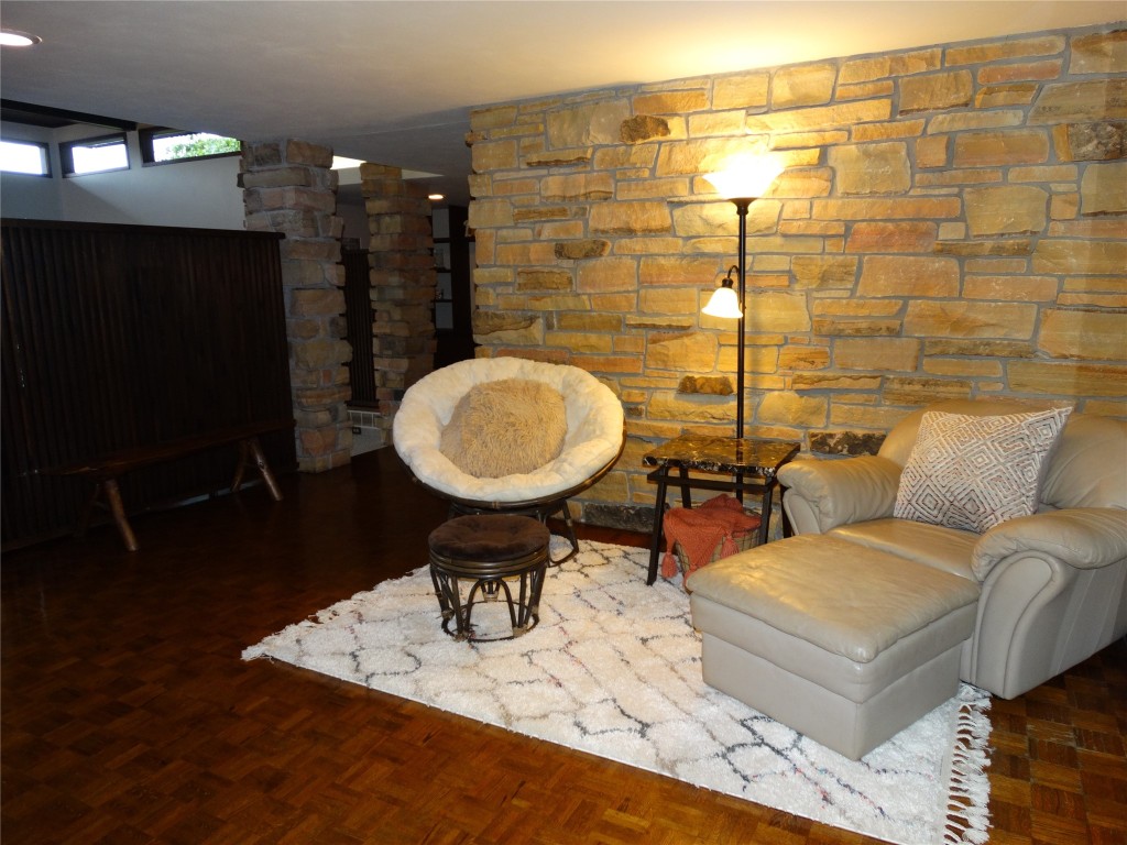 483 Jones Road Vestal, NY 13850 - Photo 10 of 42 Gallery Image 10