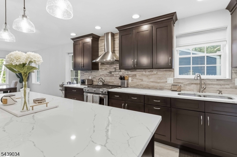 913 High Mountain Road North Haledon, NJ 07508 - Photo 13 of 42
