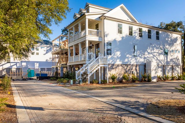 $776,990 | 5122 Hut Creek Road, Johns Island, SC 29455