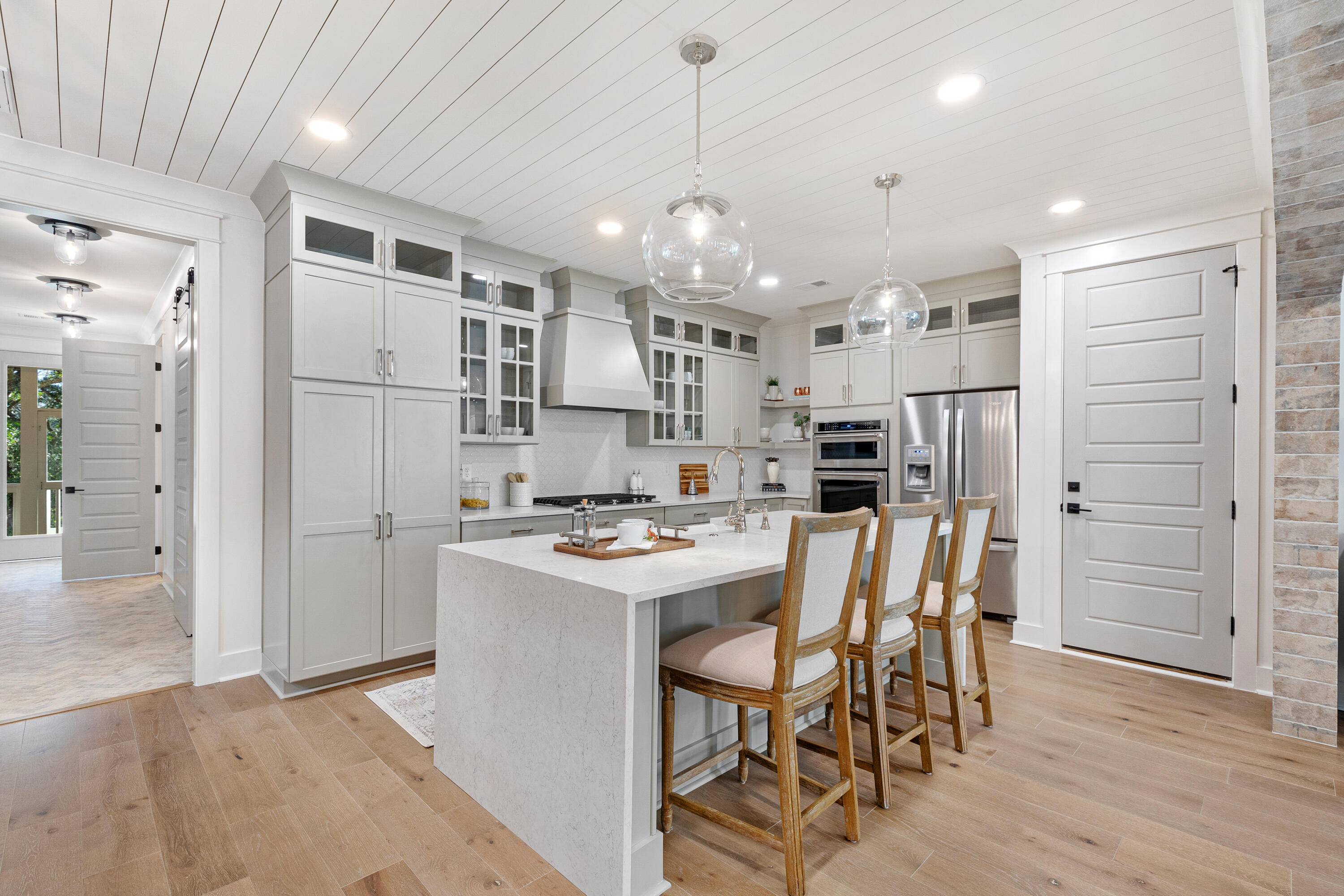 5122 Hut Crk Road Johns Island, SC 29455 - Photo 9 of 60 1107AvenueofOaks-KeenEyeMarketing11