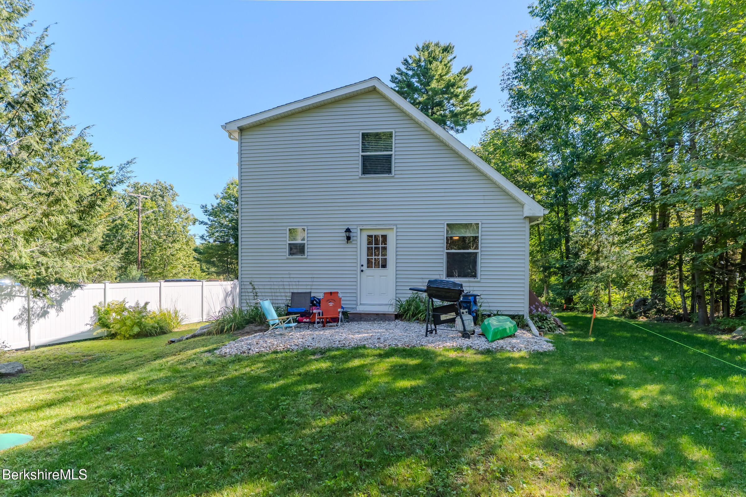 454 Pine Road Otis, MA 01029 - Photo 8 of 37 454 Pine-8