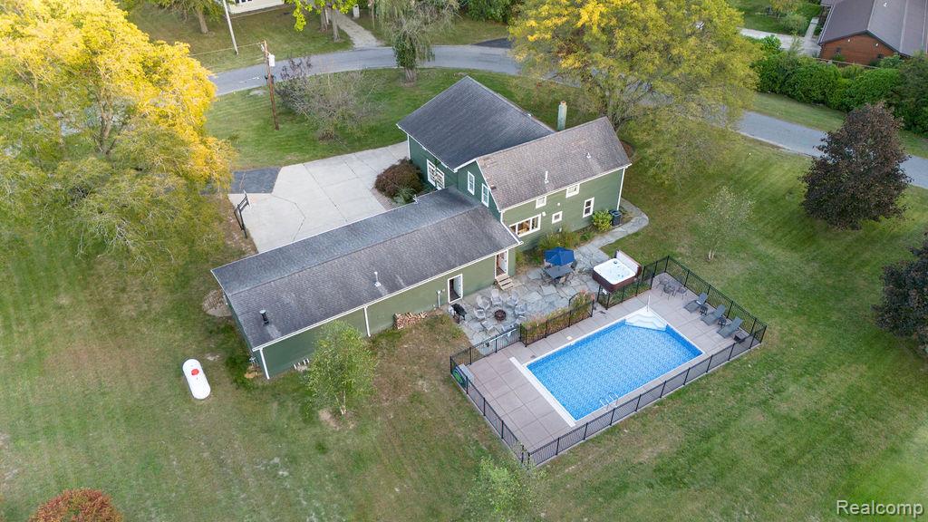 9695 Community Hall Road Union Pier, MI 49129 - Photo 40 of 41