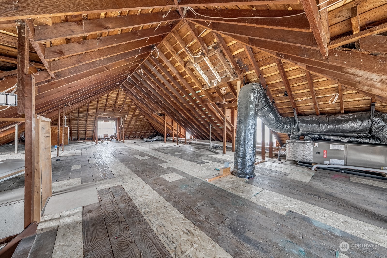 12325 Old Snohomish Monroe Road Snohomish, WA 98290 - Photo 23 of 40 a view of a garage with wooden floor