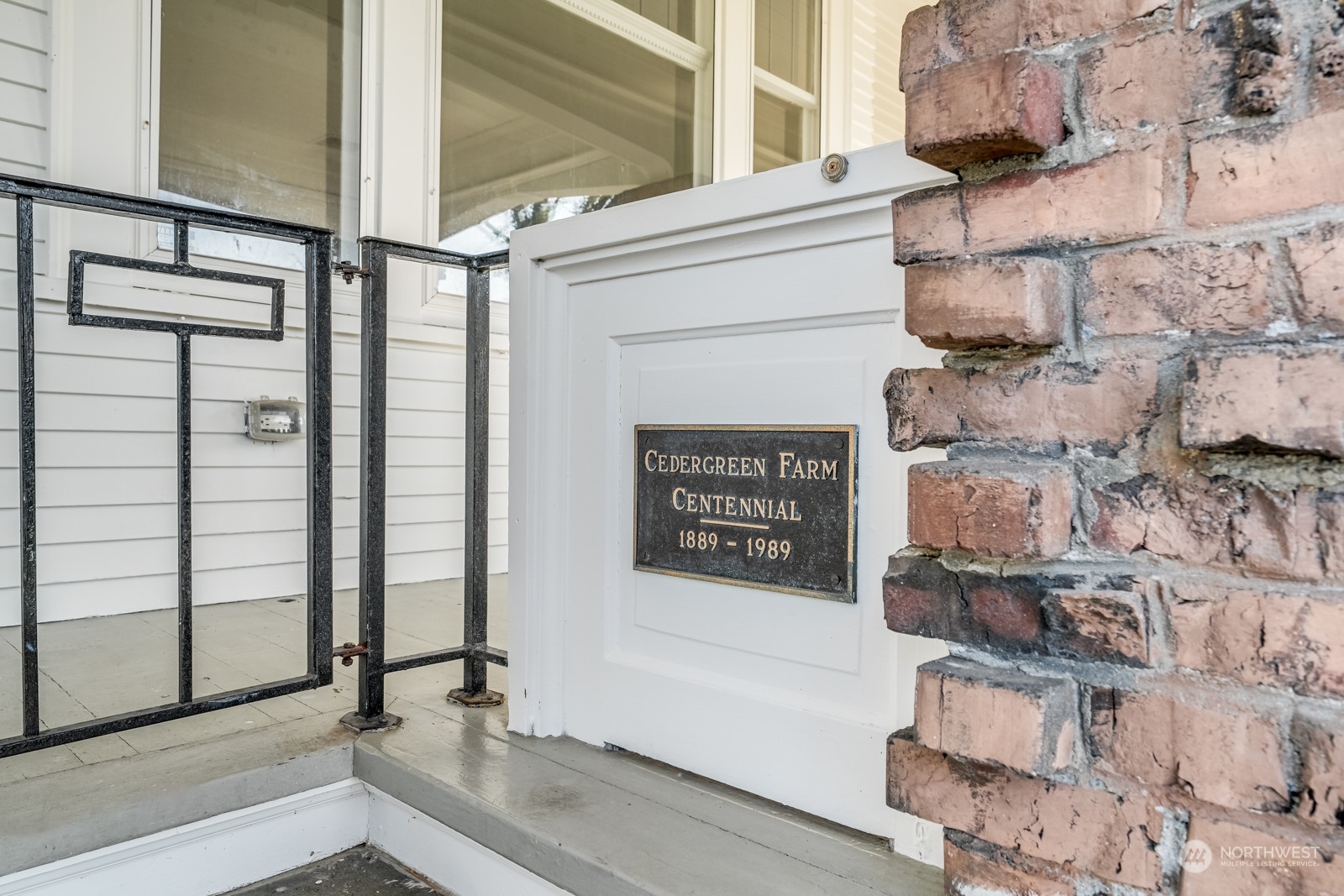 12325 Old Snohomish Monroe Road Snohomish, WA 98290 - Photo 6 of 40 a view of a entryway door of the house