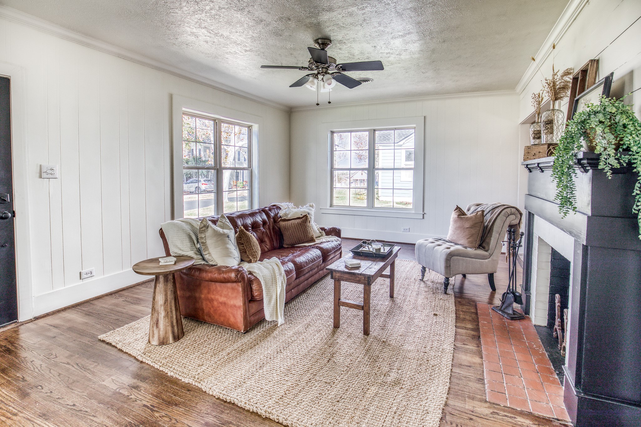 602 Alma Street Brenham, TX 77833 - Photo 5 of 20 a living room with furniture and a window