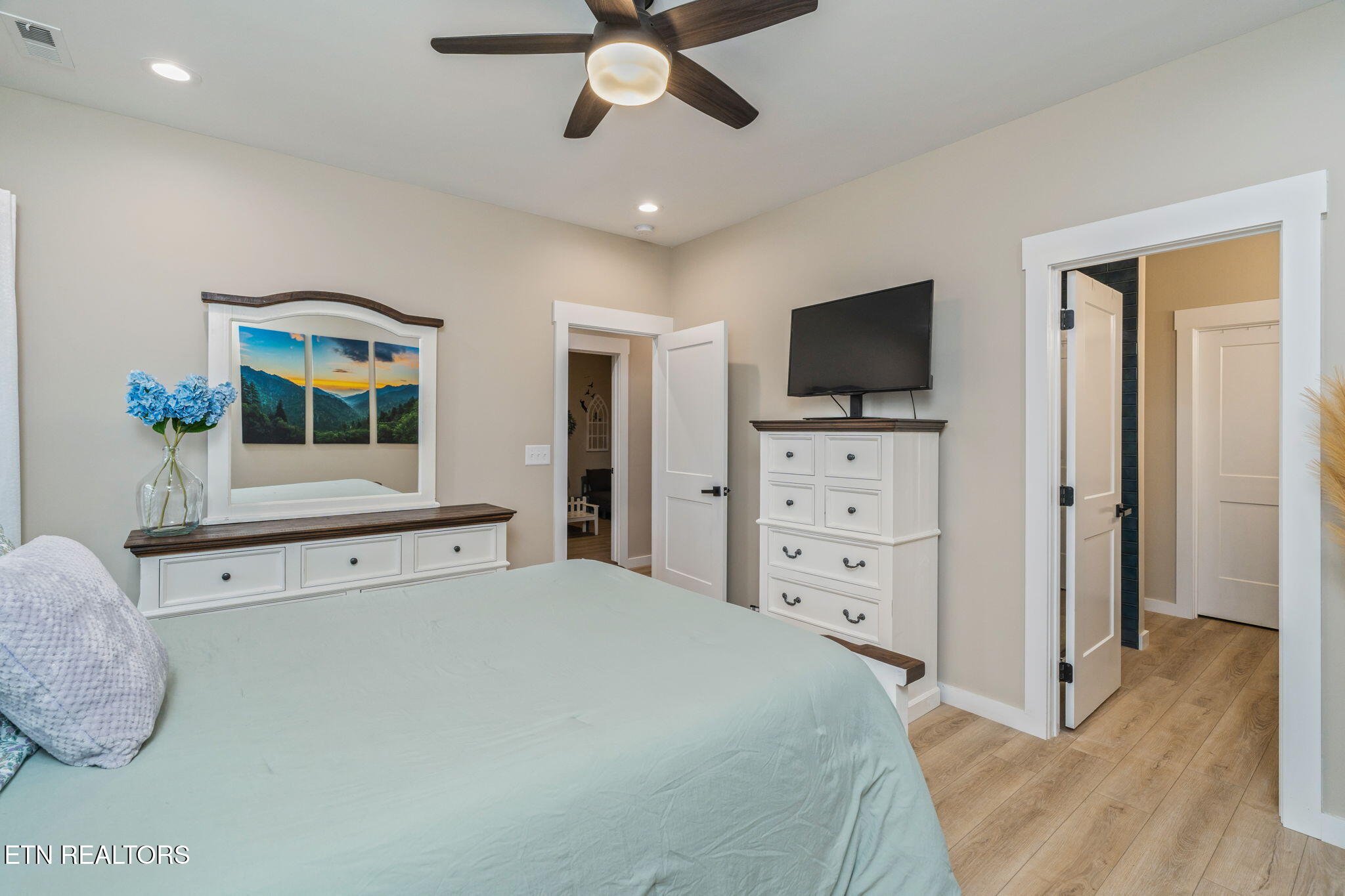 232 West Stephenson Street Alcoa, TN 37701 - Photo 13 of 25 Primary Bedroom