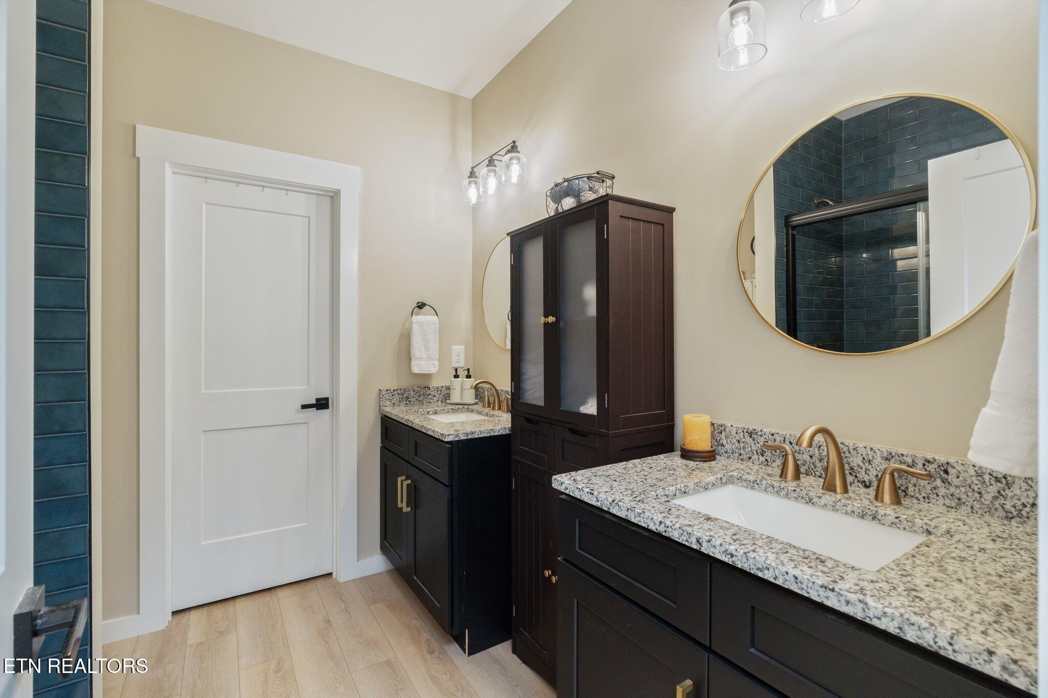 232 West Stephenson Street Alcoa, TN 37701 - Photo 14 of 25 Primary Bathroom