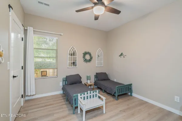 $367,500 | 232 West Stephenson Street, Alcoa, TN 37701