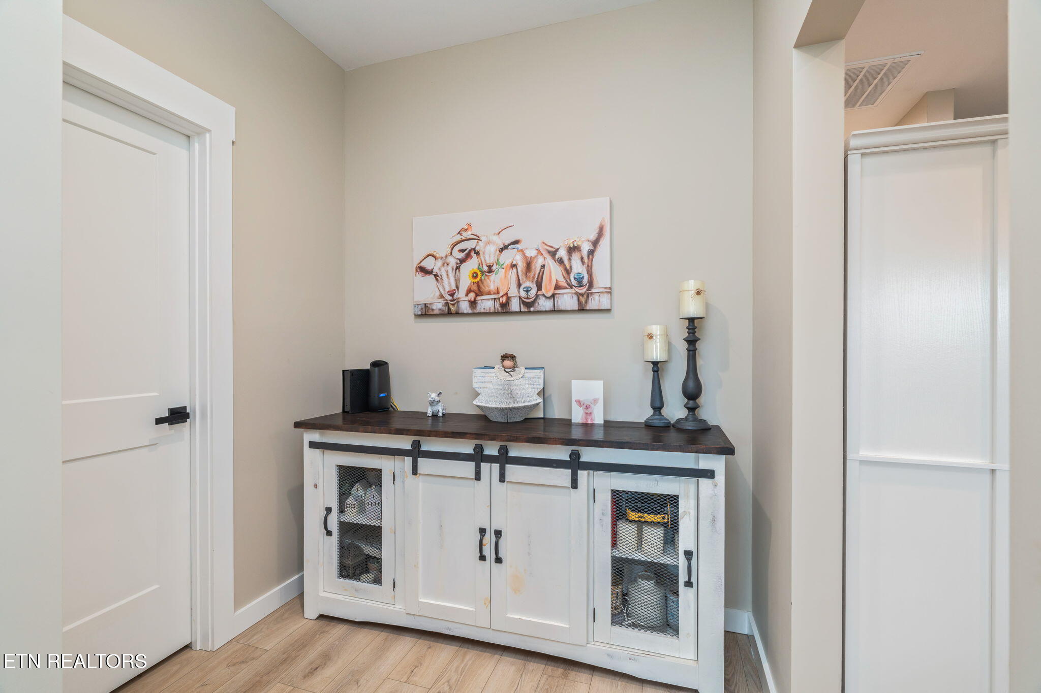 232 West Stephenson Street Alcoa, TN 37701 - Photo 20 of 25 Hallway