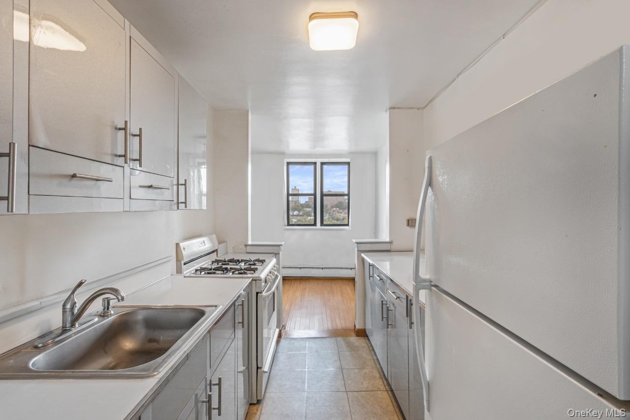 99-45 60th Avenue, Unit 6J Queens, NY 11368 - Photo 8 of 19