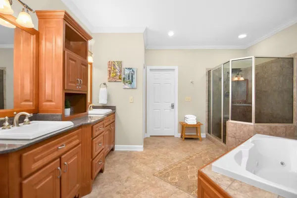 $1,649,000 | 505 Sailboat Point, Savannah, TN 38372