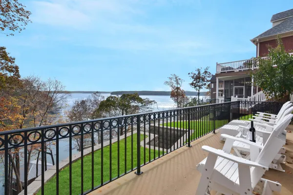 $1,649,000 | 505 Sailboat Point, Savannah, TN 38372