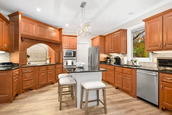 $1,649,000 | 505 Sailboat Point, Savannah, TN 38372