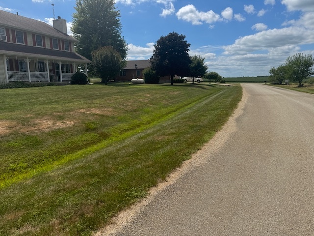 7 Rebecca Lane Clinton, IL 61727 - Photo 4 of 7