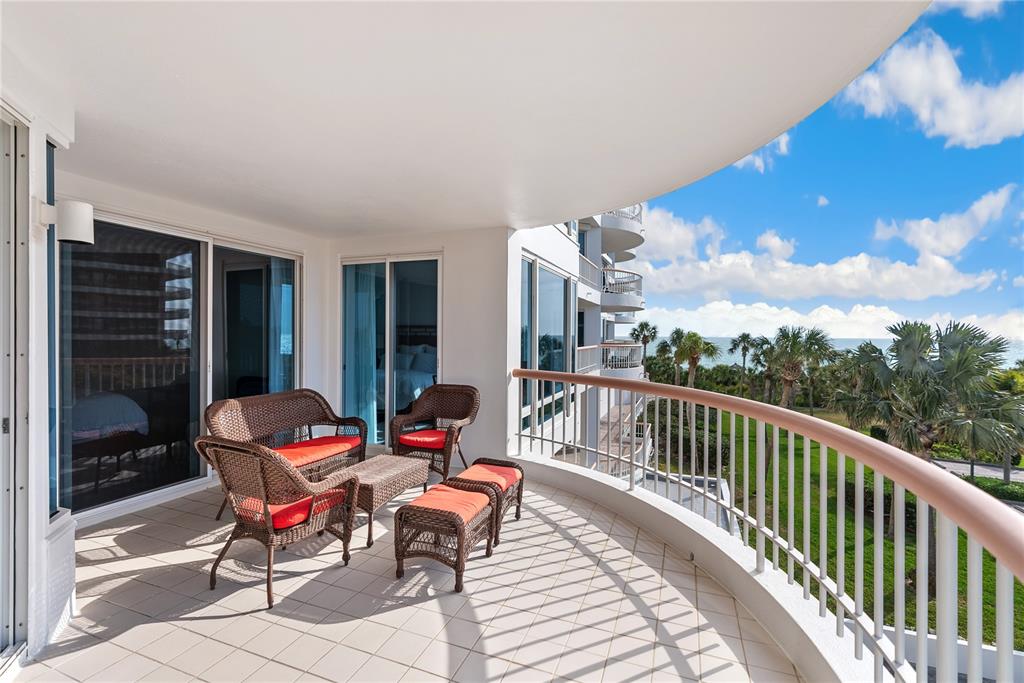 455 Longboat Club Road, Unit 307 Longboat Key, FL 34228 - Photo 8 of 95 Gallery Image 8