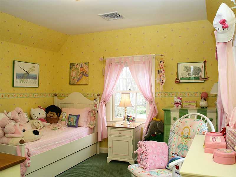 28 Leeward Lane Riverside, CT 06878 - Photo 15 of 23 a bedroom with a bed and wooden floor