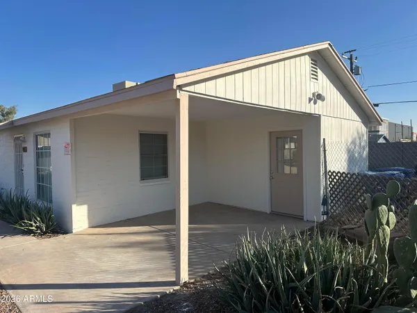 $1,695 | 925 East Henry Street, Tempe, AZ 85288