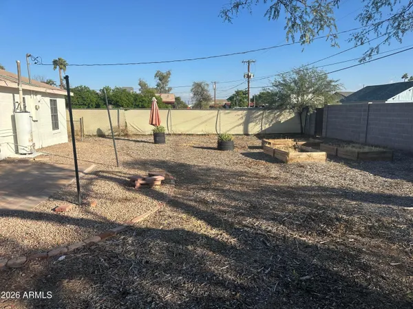 $1,695 | 925 East Henry Street, Tempe, AZ 85288