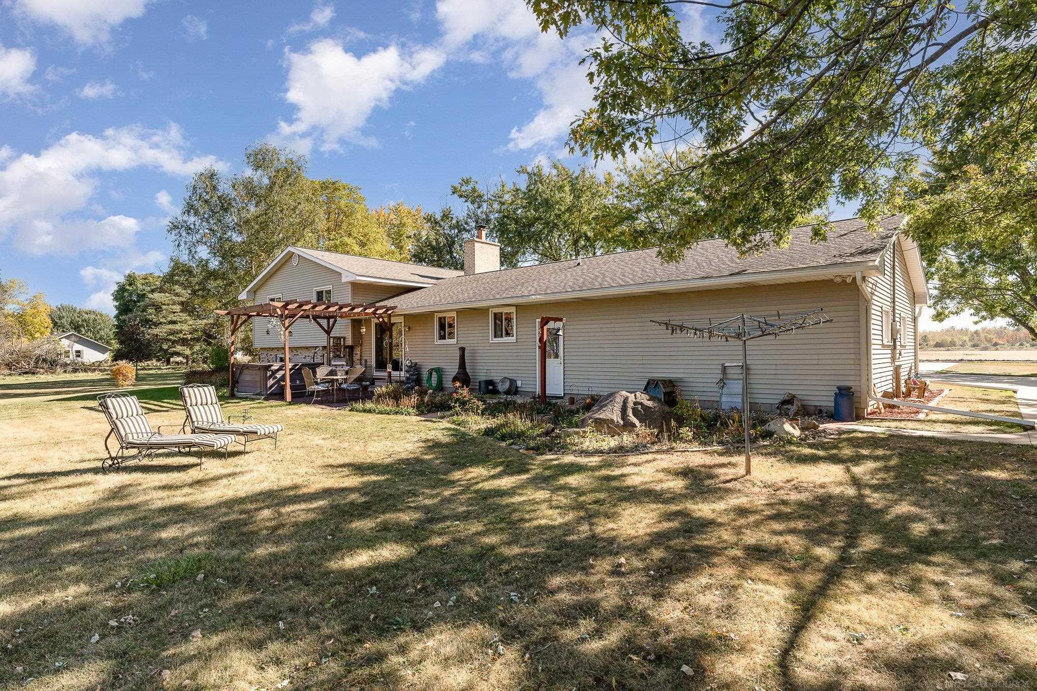 13684 Geddes Road Hemlock, MI 48626 - Photo 6 of 41