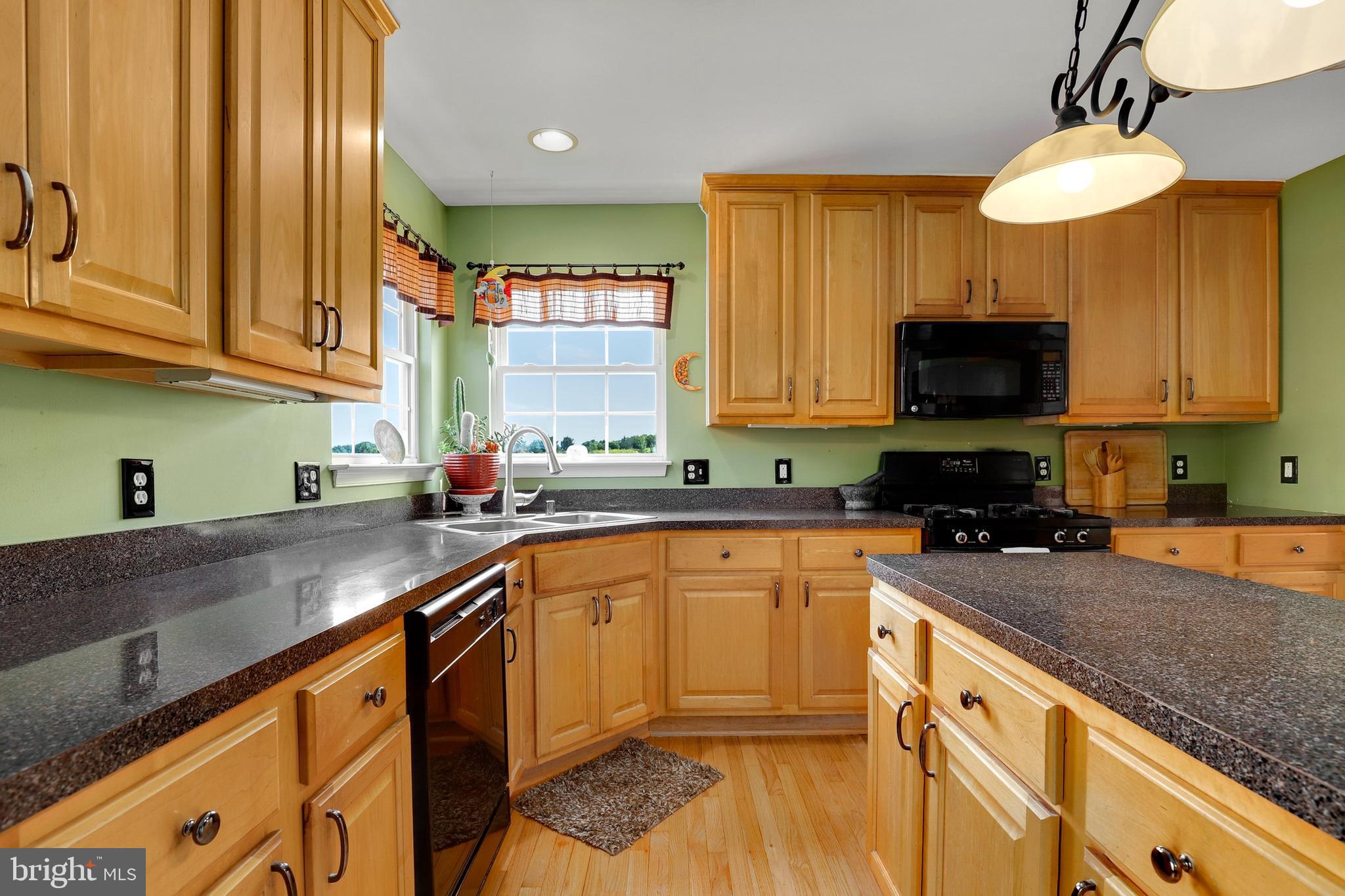 809 Wellesley Court Hampstead, MD 21074 - Photo 10 of 35 Gallery Image 10