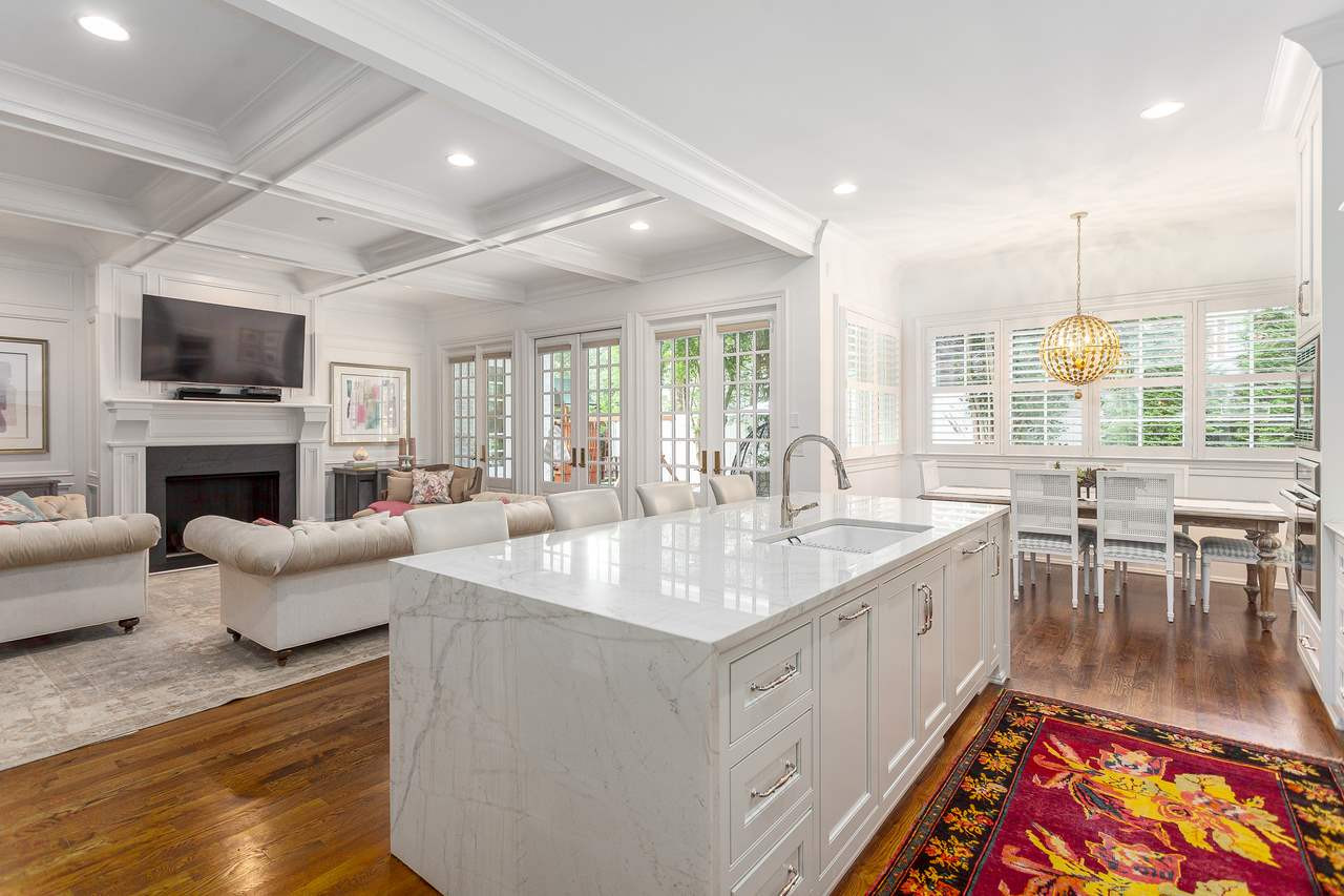2402 Lake Drive Raleigh, NC 27609 - Photo 6 of 30 Photo 6
