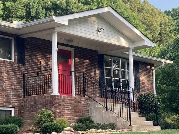 618 Lullwater Road Chattanooga, TN 37405 - Photo 2 of 26 02-5f62a5e94c796