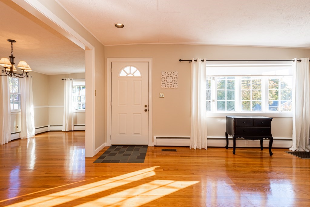 188 Edgemere Road Lynn, MA 01904 - Photo 13 of 41 Gallery Image 13