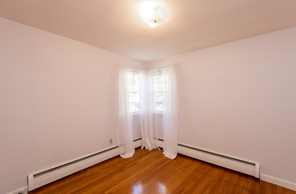 188 Edgemere Road Lynn, MA 01904 - Photo 30 of 41 Gallery Image 30