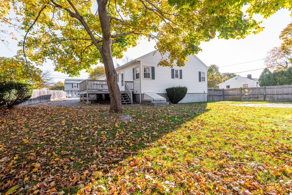 188 Edgemere Road Lynn, MA 01904 - Photo 8 of 41 Gallery Image 8